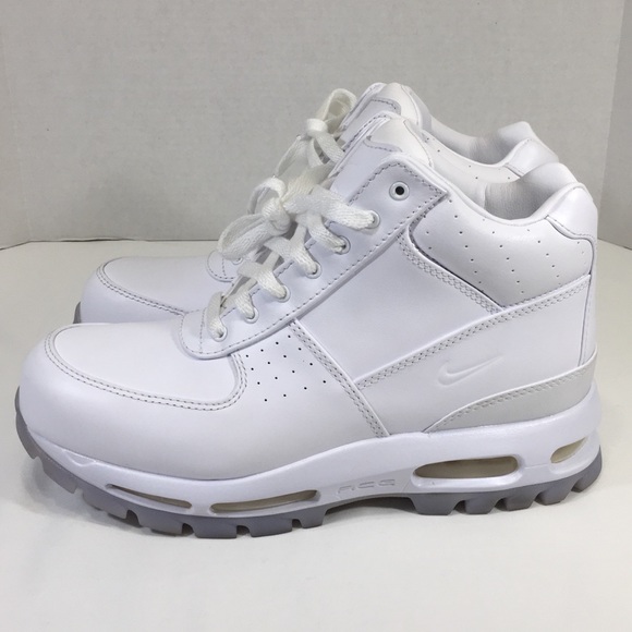 white nike goadome boots